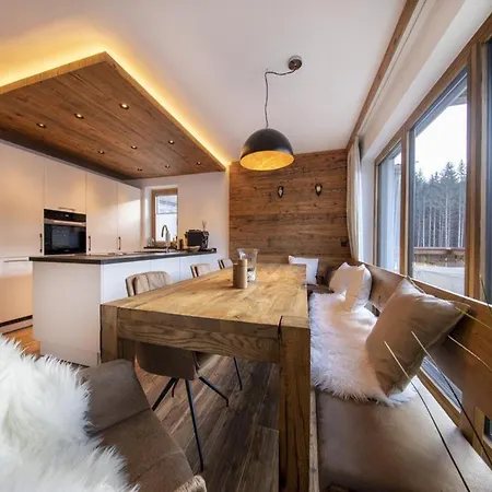 Chalet Cozy Mountain With Sauna Neukirchen am Großvenediger
