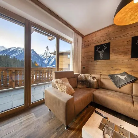 Cozy Mountain With Sauna Chalet